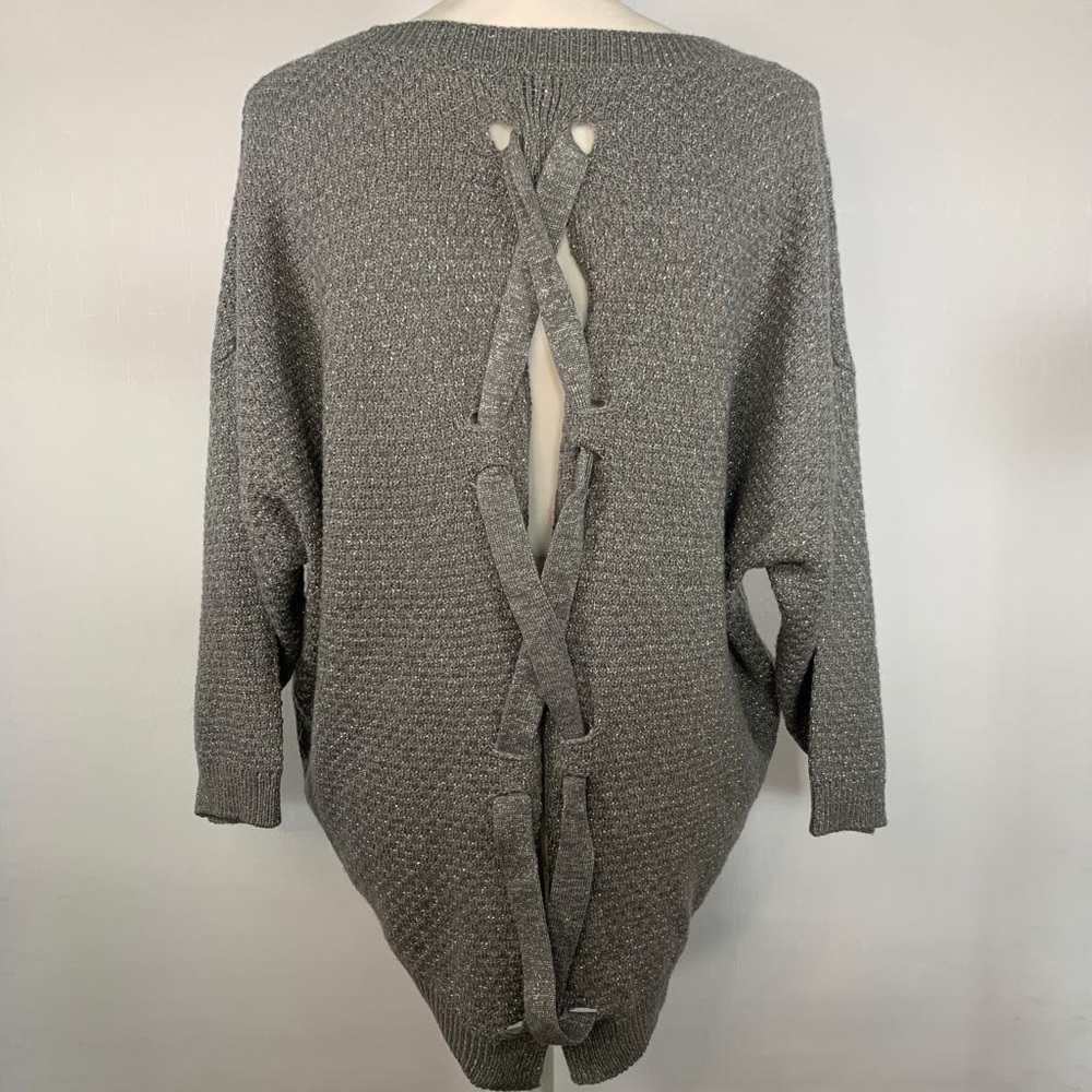 Soho NY&Co Gray Chunky Crisscross Back Sweater